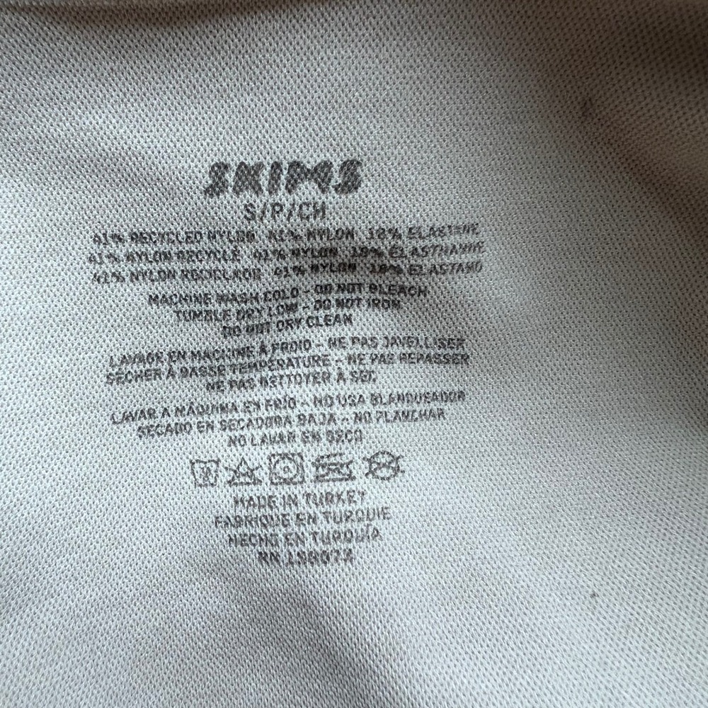 Skims Sculpting Mid-Waist Thong Tan Beige Seamless Shapewear Womens Size Small - Picture 7 of 8